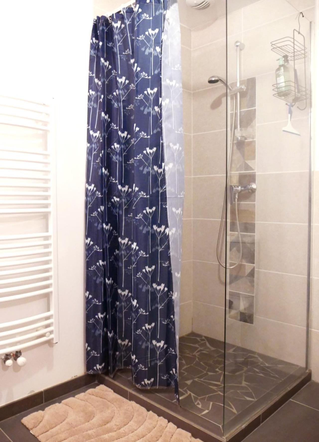 Charmante Suite Independante En Maison De Village Лориол-сюр-Дром Екстериор снимка